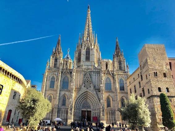 Barcelona od A do Z a Montserrat - Zájezdy WISNAR groupe mondiale s.r.o.