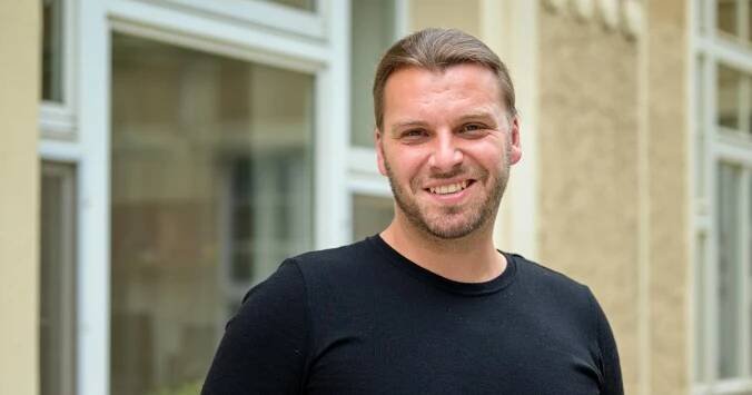Přivydělával jsem si u míchačky, vzpomíná na své začátky operní, operetní a muzikálový zpěvák Michal Bragagnolo
