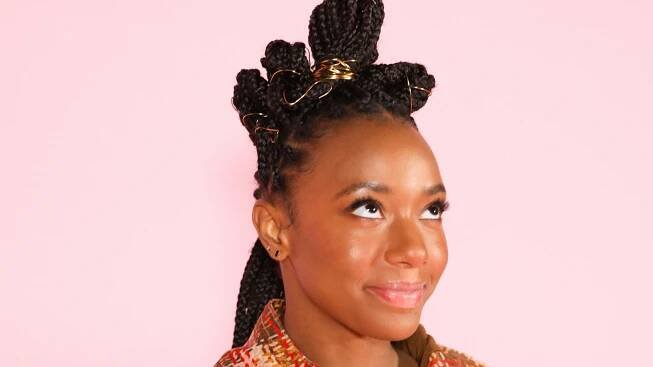 “Sex Lives of College Girls” Star Alyah Chanelle Scott on Season 2, Personal Style & Beauty Routines