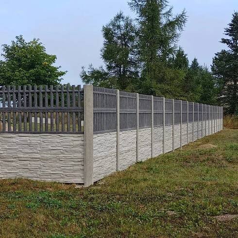 Realizace plotů, ploty na klíč, oplocení, pletiva, betonové ploty Čáslav, Kutná Hora, Kolín, Uhlířské Janovice, Poděbrady