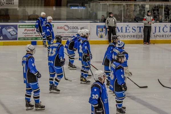 10 | HC Autocentrum Jičín 2:4 HC Lomnice nad Popelkou - HC Jičín