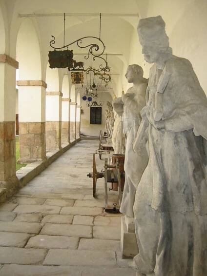 Jindřichovým Hradcem, pěšky i bicyklem 
