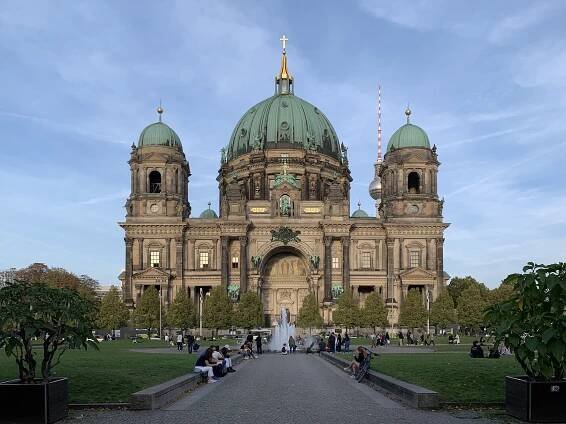 Soubor:2023 Berliner Dom - Westfassade -- 04.jpg