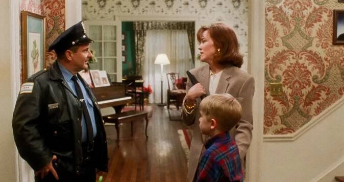 Kevin McCallister se během Vánoc musel vypořádat s dvěma lupiči. 