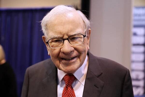 „Čaroděj z Omahy“ končí! Miliardář Warren Buffett (94) nečekaně oznámil odchod do důchodu