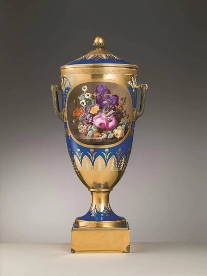 Pair of two-handled vases with lid