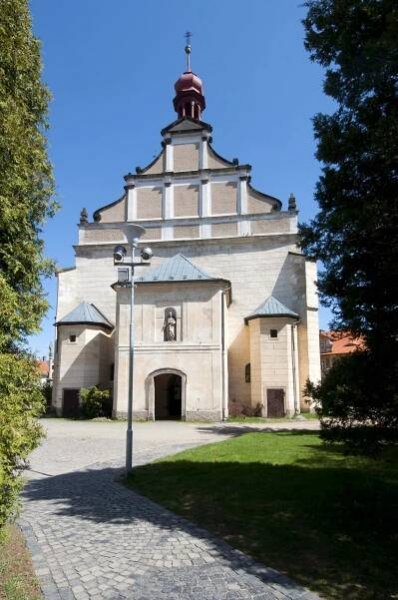 Kostel Nalezení svatého Kříže, Frýdlant - Církevní stavby - Frýdlantsko - Frýdlant