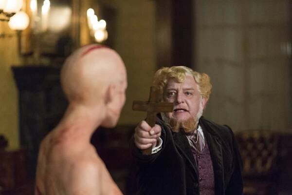 Penny Dreadful - Nadzemští duchové zla - Z filmu - Simon Russell Beale