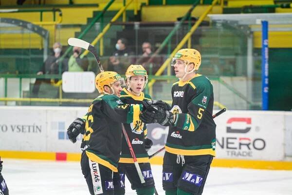 HC Vsetín online - oficiální­ internetové stránky VHK Vsetí­n | Zápas | VHK ROBE Vsetín – HC Baník Sokolov 7:2