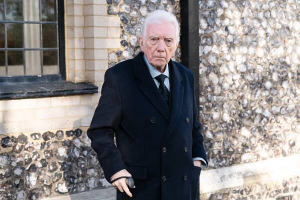 British actor Alan Ford joins EastEnders as estranged father of Billy Mitchell