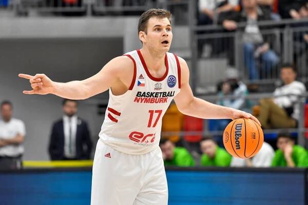 Basketbalová liga se vrací. ‚Letos je motivace na úplně jiné úrovni,‘ říká nymburský navrátilec Bohačík
