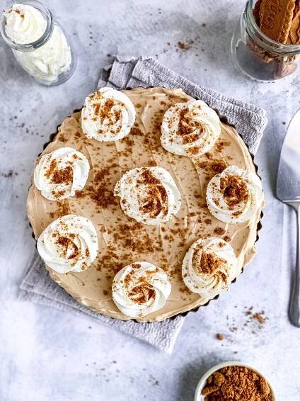 Lotus cheesecake