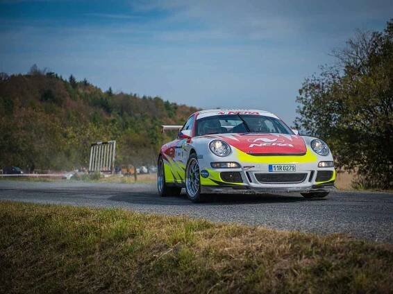 Trněný ovládl Rallye Klatovy, favorizovaný Pech do cíle nedojel