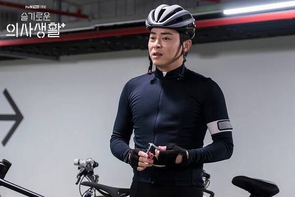 Nemocniční playlist - Fotosky - Jung-suk Jo