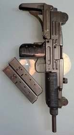 Uzi-s 9mm Luger