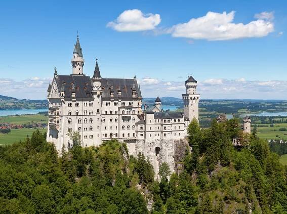 Neuschwanstein: Plánoval tu Ludvík II. i lanovku z labutí?