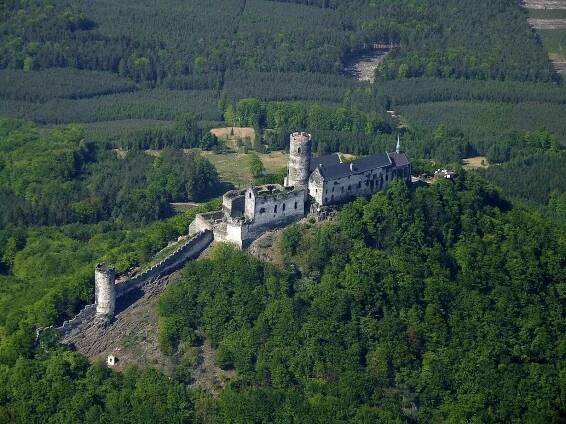 Bezděz zahájil sezonu jako poslední, opraví střechu kaple