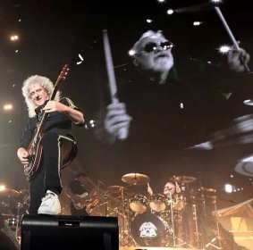 Koncert skupiny Queen a Adama Lamberta v pražské O2 Areně.