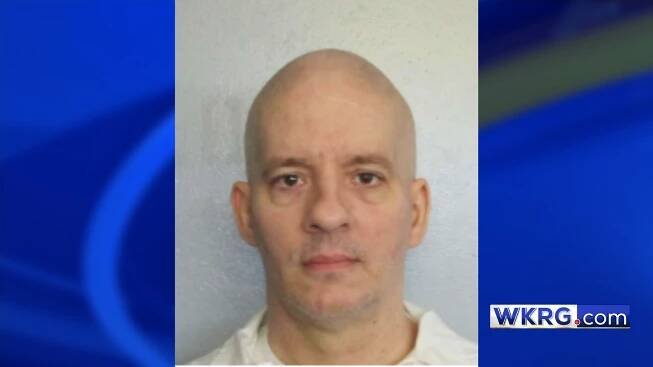 A baby arrives at the hospital where it is pronounced dead. The autopsy revealed it had been suffocated. And the main suspect? The father. This is the story of John Michael Ward.