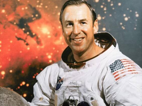 Apollo 13 Astronaut Jim Lovell Dead at 97