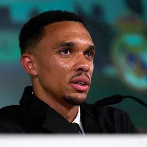Trent Alexander-Arnold explains Liverpool exit after claims 'fans will never get it'