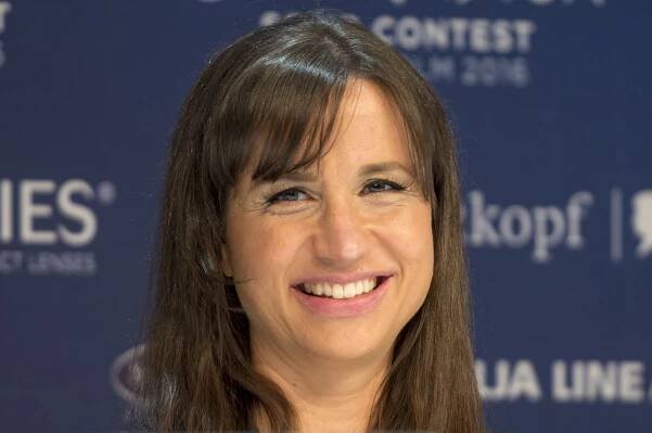 Petra Mede