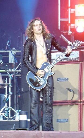 Justin Hawkins – Wikipedia
