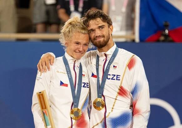 Katerina Siniakova and Tomas Machac Paris Olympics