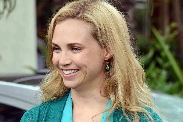 Wilfred - Upřímnost - Z filmu - Fiona Gubelmann