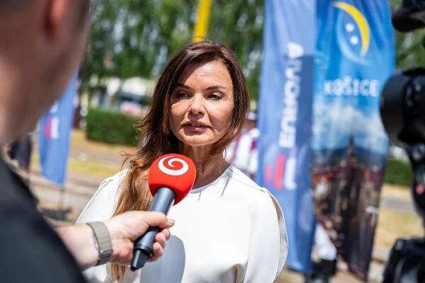 Tlacovy brifing - Modernizacia elektrickovych trati MET 2-42