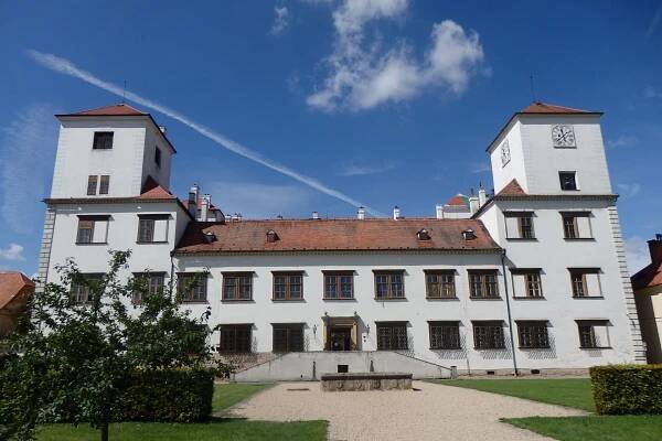 renesanční zámek Bučovice, Tipy na výlet