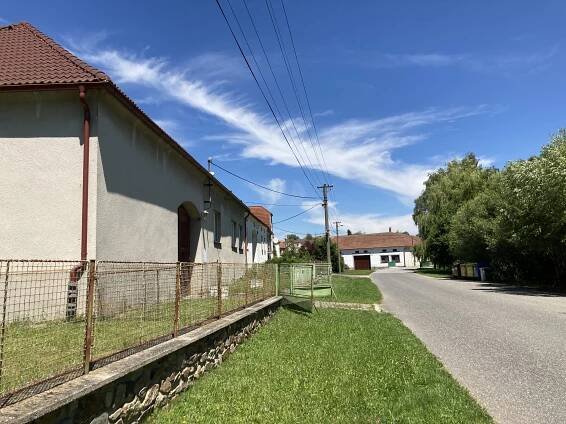 Čp. 32, 42, 33