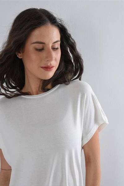 BÍLÉ BASIC TRIČKO Jacqueline de Yong
