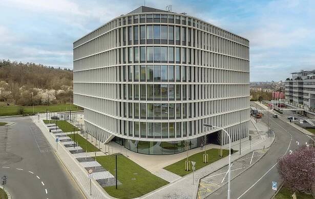 Tomíčkova, Chodov - Praha 4 | Pronájem, Administrativní budova, 7 802 m²