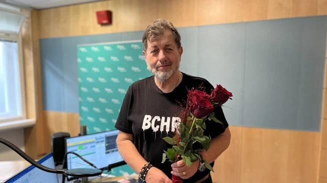 Herec Zdeněk Junák: Do divadla nechodím do práce, chodím se tam bavit a smát | Radiožurnál