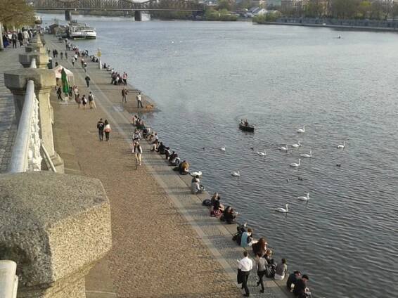 Nový přívoz propojí Rašínovo nábřeží se Smíchovem, foto IPR Praha