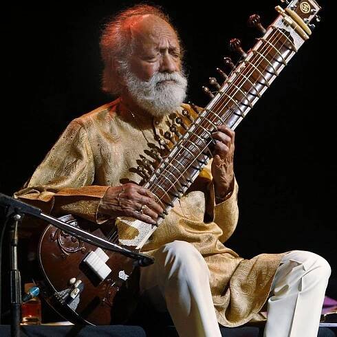 Zemřel indický hudebník Ravi Šankar, někdejší spolupracovník Beatles