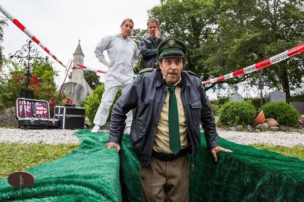 Hubert a Staller - Wer anderen eine Grube gräbt - Z filmu - Karin Thaler, Christian Tramitz, Helmfried von Lüttichau