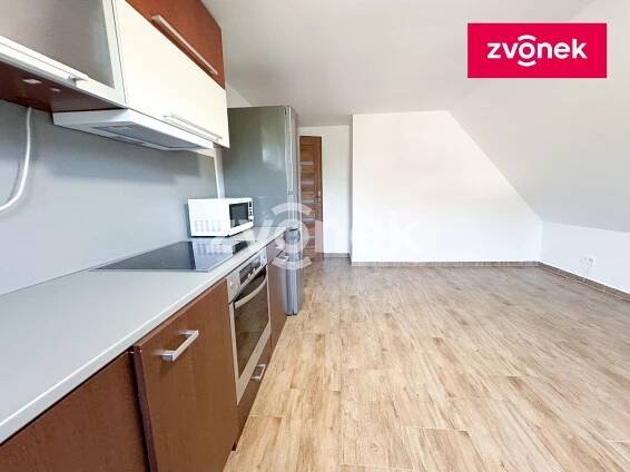 Pronájem bytu 2+kk 45 m², Zlín - Kostelec