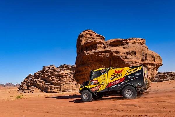 Dakar podle Macíka: Konkurenti obdivovali jeho kamion, Rusové ho zvali "na vodu"