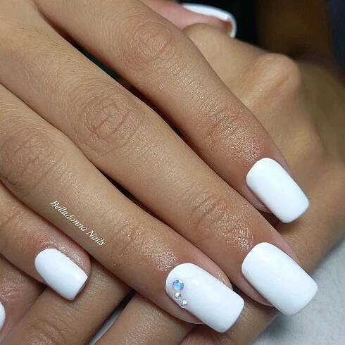 Esmaltado semipermanente con cristales 💖🦋💫@belladonna.nails | Esmaltado semipermanente, Cristales, Esmaltes