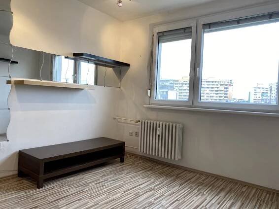 PREDANÉ Na predaj 4 izbový byt, Bratislava, Petržalka, Lachova ulica » CAFE Reality