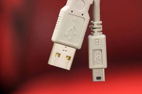 Cables | Digital Media Production