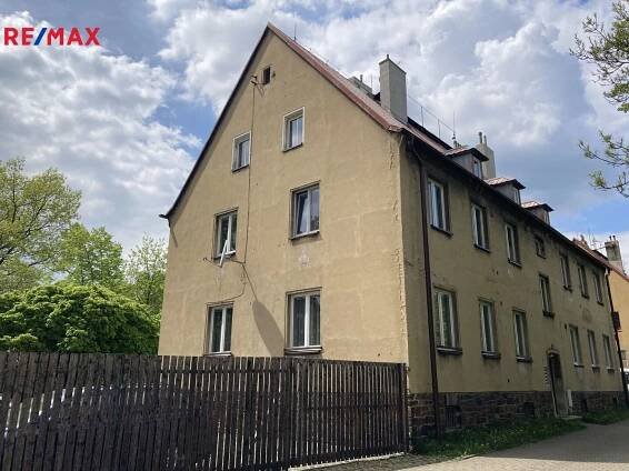 Prodej bytu 3+1 v osobním vlastnictví 72 m², Chomutov | Reality RE/MAX