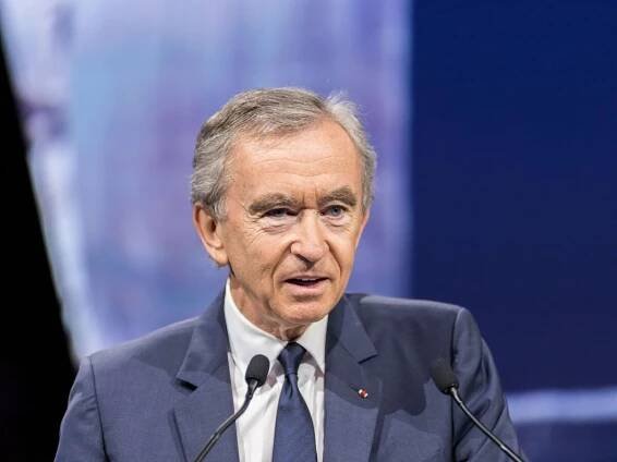 Bernard Arnault přeskočil Billa Gatese. Majitel značek Dior a Louis Vuitton je druhým nejbohatším člověkem světa | LP-Life.cz