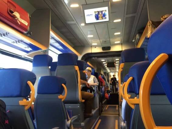 How to Take the Leonardo Express Airport Train to Roma Termini