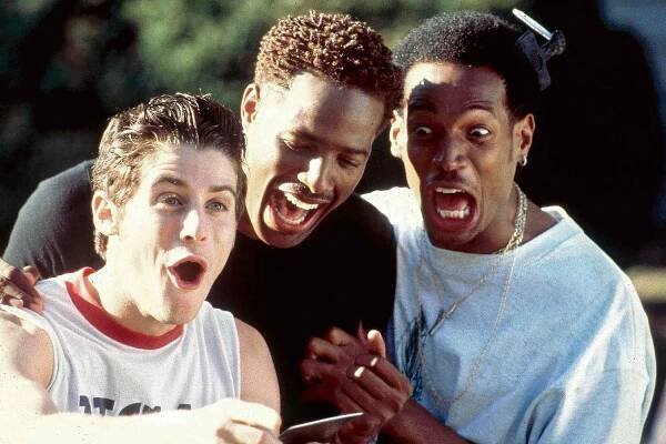 Jon Abrahams, Shawn Wayans and Marlon Wayans in Scary Movie (2000)