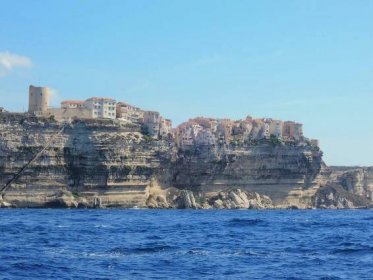 Corsica-Elba-Capraia-Sardegne-Maddalena archipelago 2017 - 2018 - 2019 - sailmediterranee.com sailing spots around corsica