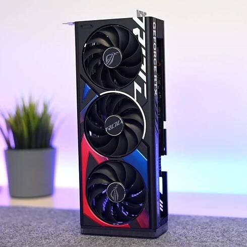 ASUS ROG Strix GeForce RTX 4060 OC – recenze a test karty s DLSS 3 - Krátké recenze