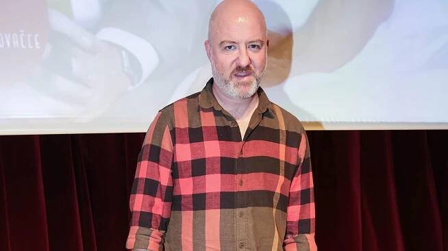 Jan Holík z Ulice musel na dovolené podstoupit vážnou operaci: Manželka mě zachránila, teď se snažím vrátit do života - Super.cz